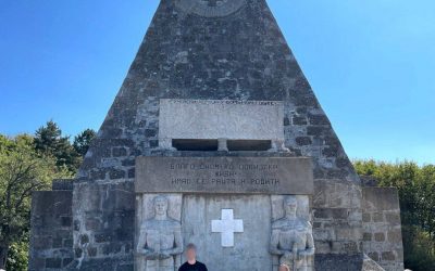 Годишњица Битке на Гучеву: Зборашка омладина на Гучевском маршу