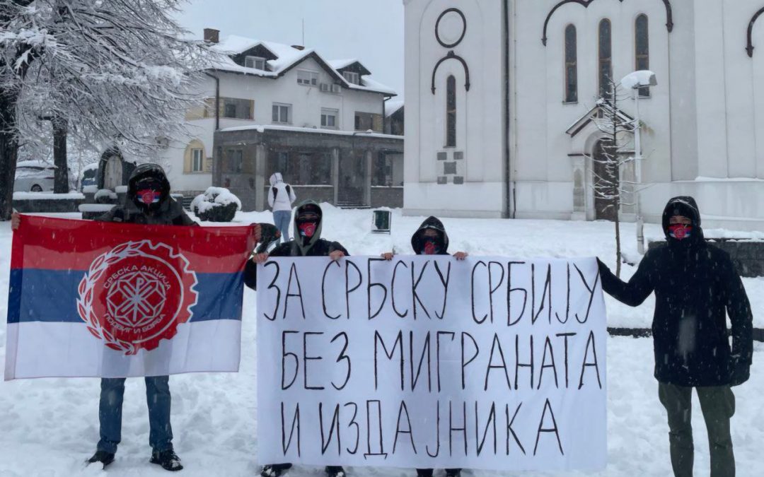 Акција у Лозници: За србску Србију, без миграната и издајника!